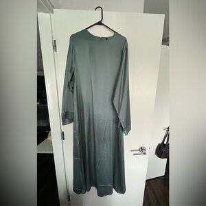 Silver-blue abaya size L - only worn twice, perfect condition!